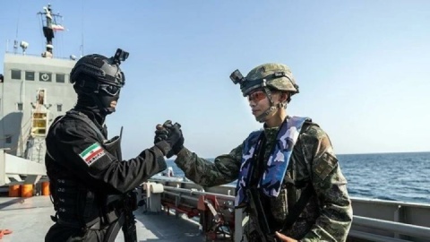 فراموشی ایده انزوای ایران با استمرار رزمایش مشترک دریایی با روسیه و چین