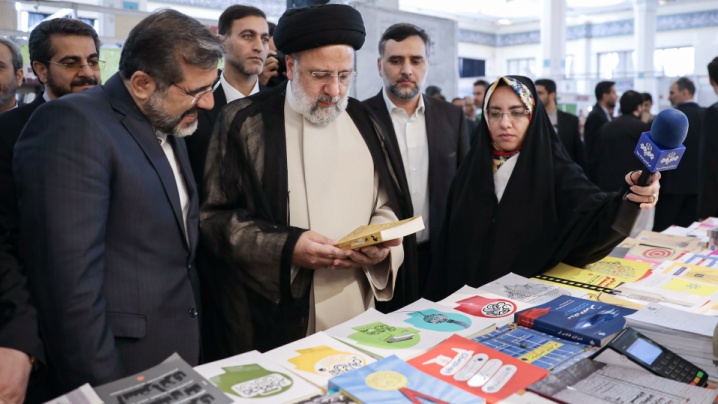 رئیسی: دولت در تلاش برای برقراری عدالت فرهنگی و دسترسی همگانی به کتاب است